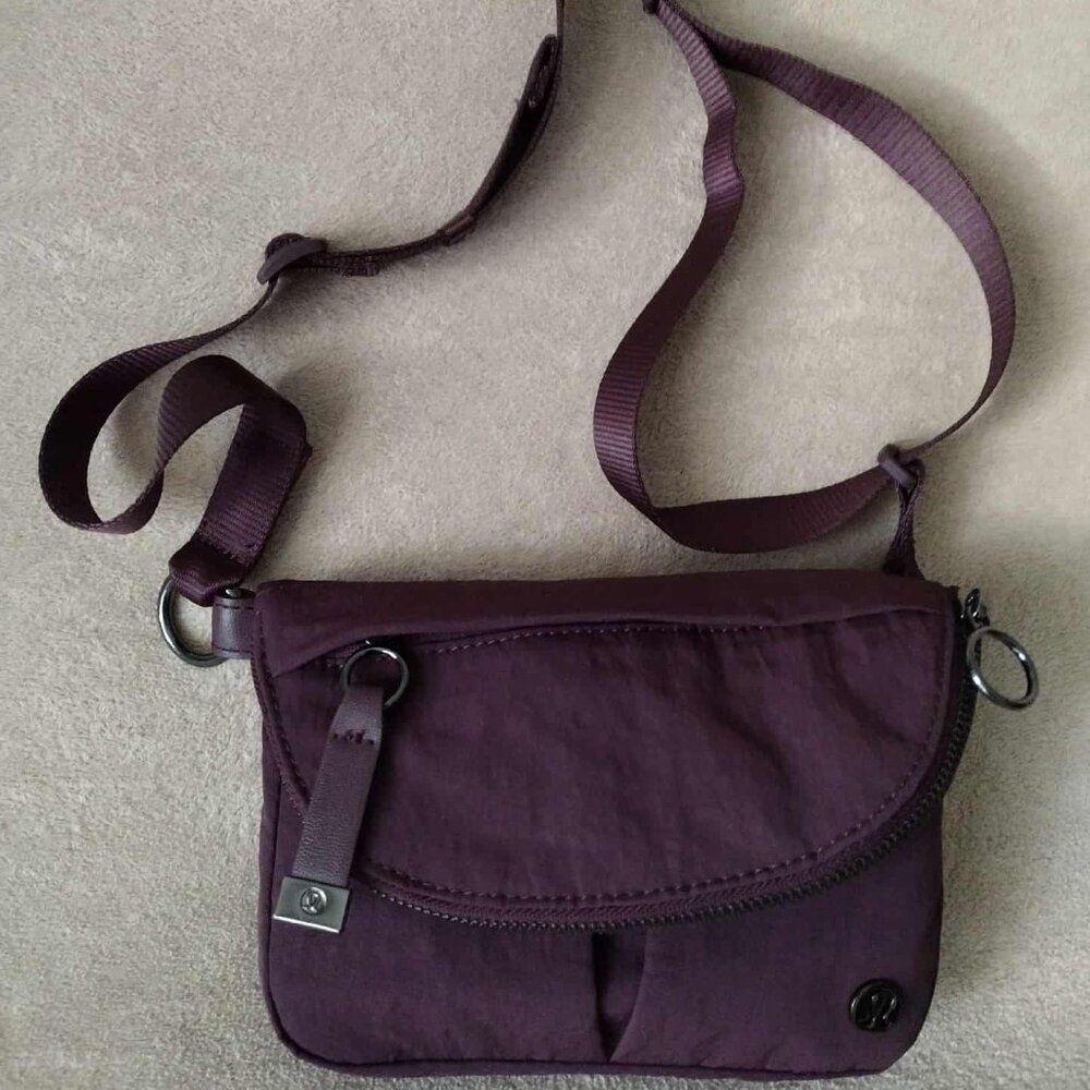 Lululemon Festival Bag Crossbody in Black Cherry
